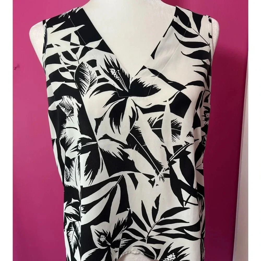 Express sleeveless blouse